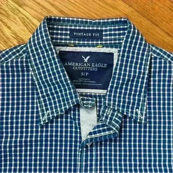 American Eagle Men's Size Small Long Sleeve, Button Down Blue Plaid Oxford Shirt - Picture 2 of 6